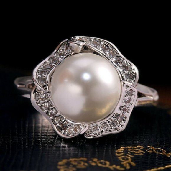 925/18k WHITE PEARL RING SIZE 6 - Picture 1 of 3